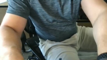 Thick_Thigh_Dilf  02-05-2021